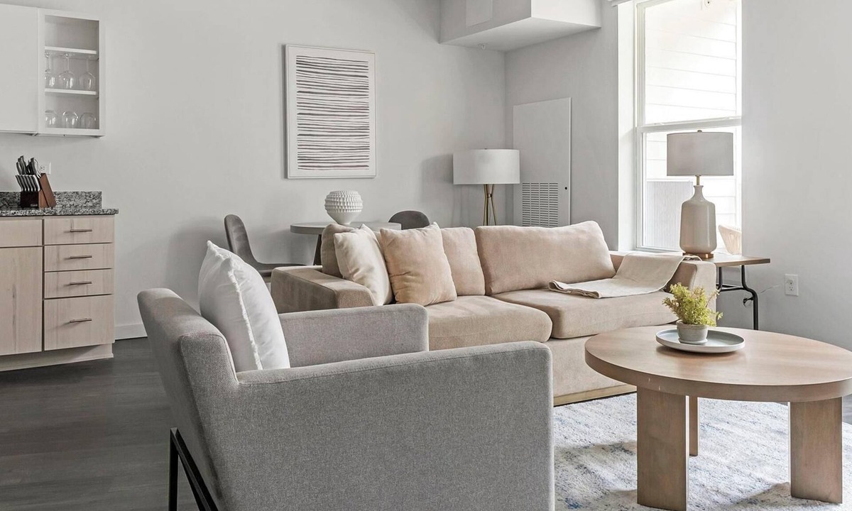 Decatur Apartment | Landing | Chic 1BD, Clubhouse, Gym