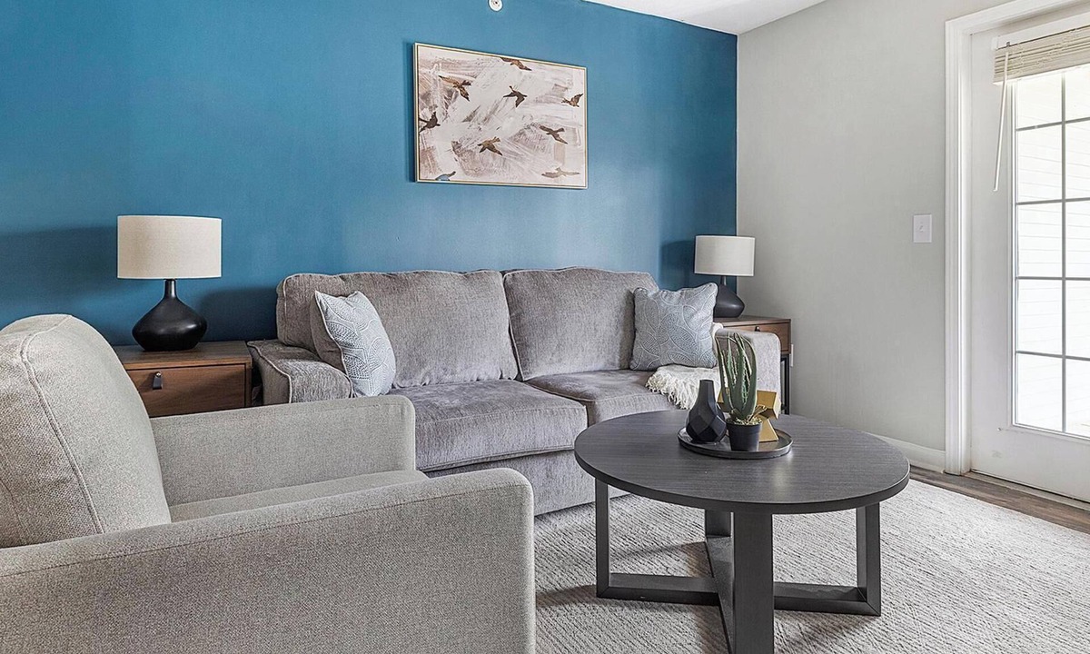Stockbridge Apartment | Landing | Chic 2BD, Clubhouse, Gym