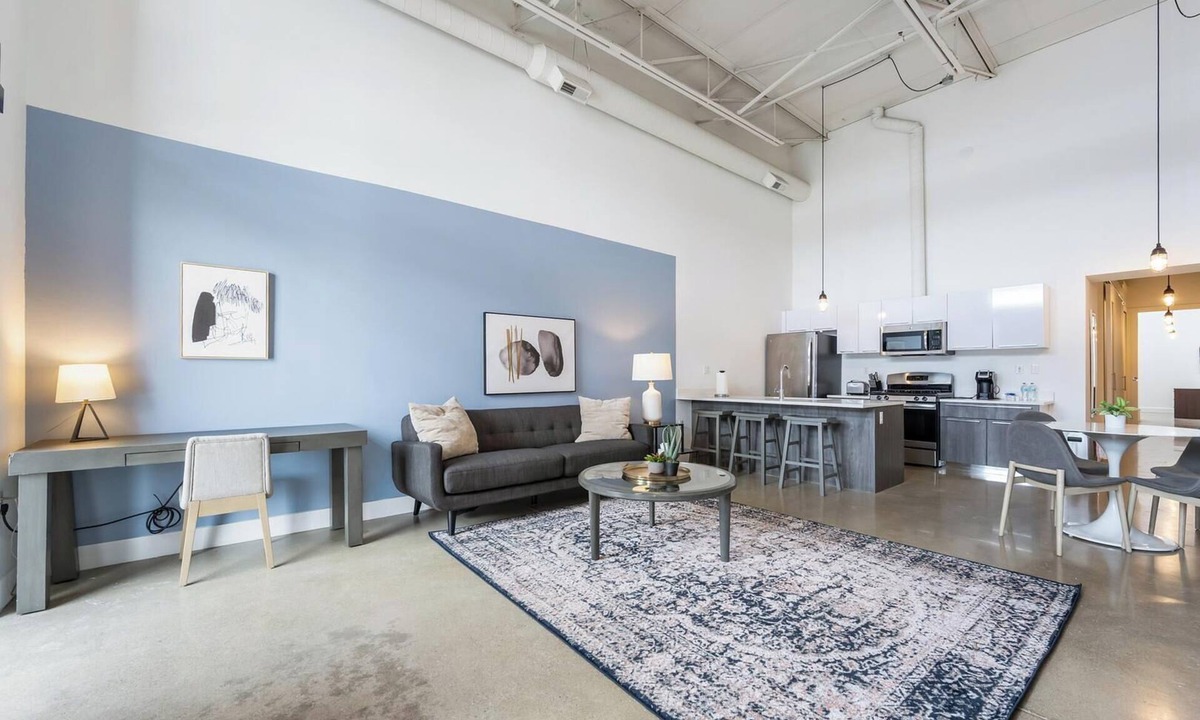 Royal Oak Apartment | Landing | Chic 2BD, Gym, Pool