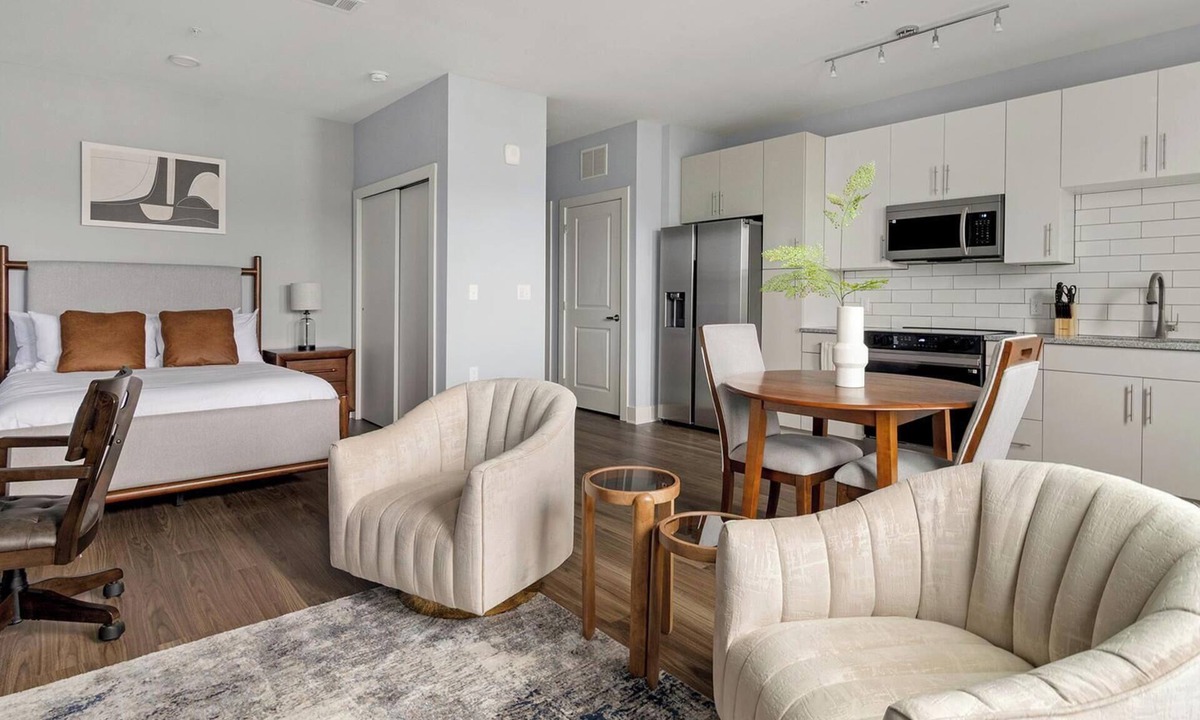Sports Complex Apartment | Landing | Chic Studio, Clubhouse, Courtyard