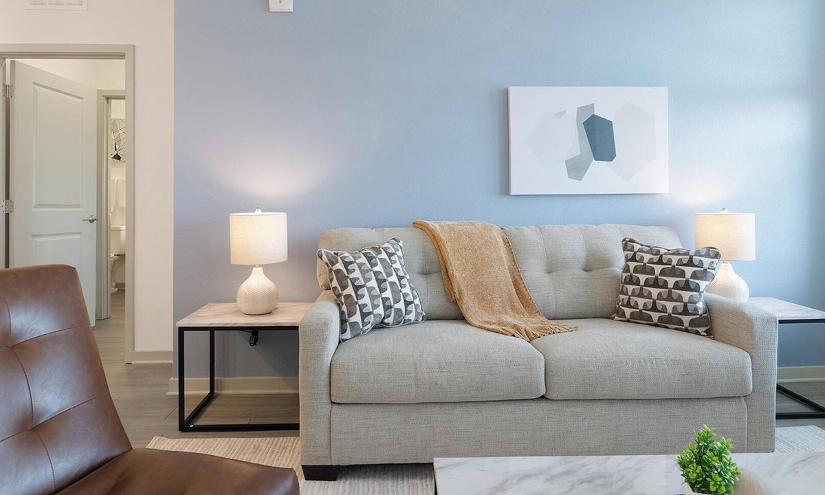 Apopka Apartment | Landing | Modern 2BD, Gym, Clubhouse