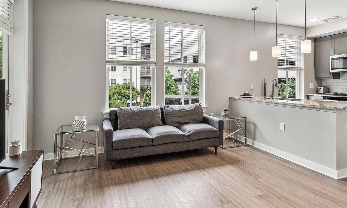 Hitch Village - Fred Wessels Homes Apartment | Landing | Stunning 1BD, Courtyard, Gym