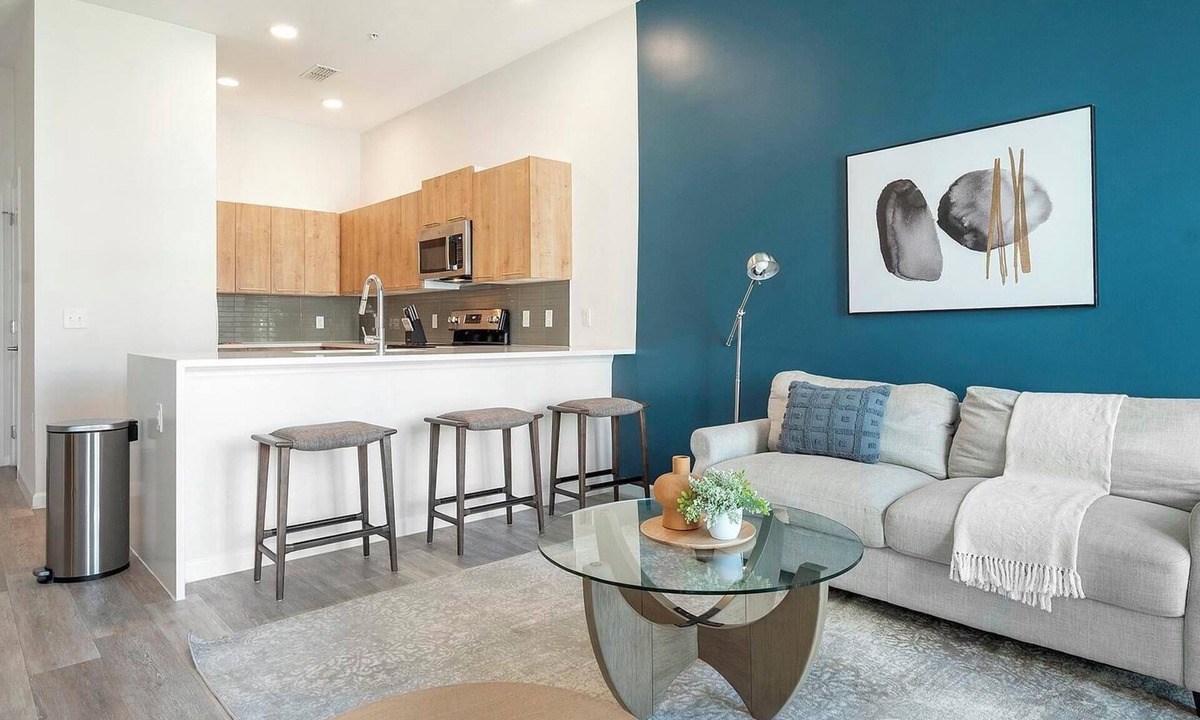 Florida Center Apartment | Landing | Stunning 1BD, Clubhouse, Gym