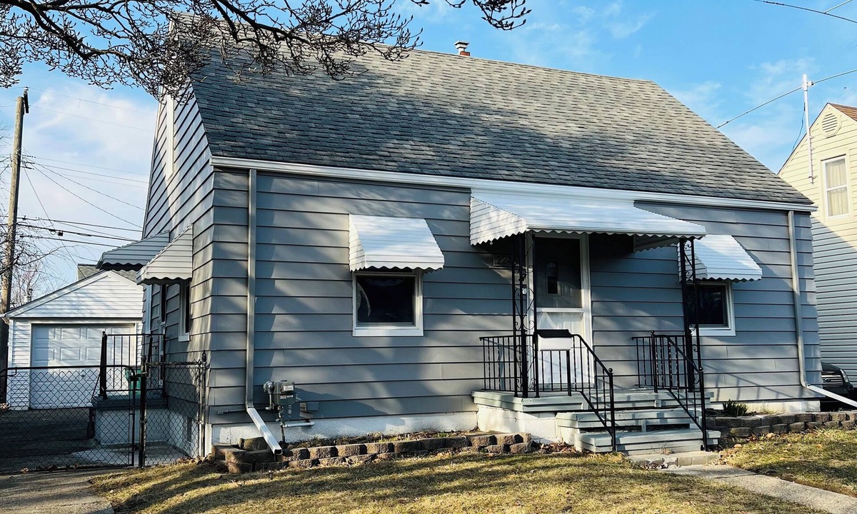 Ferndale House | Large Yard Ferndale Home near Motor City Detroit. Pet-Friendly!