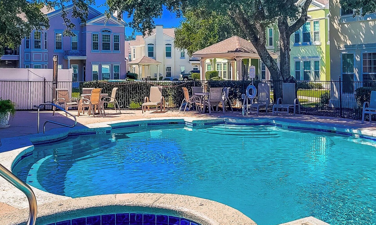 Biloxi Villa | Legacy Villa 2303 - beautiful 1 bedroom 1 bath condo - beachside neighborhood