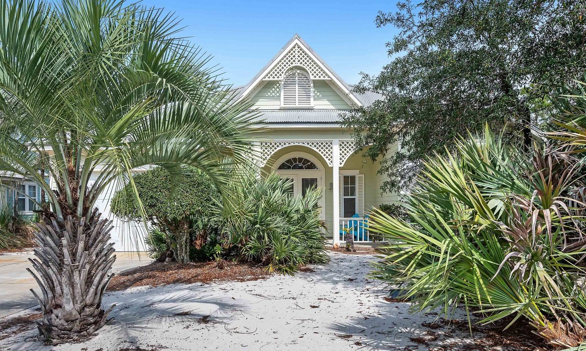 Fort Morgan House | Lil' Bit of Sunshine ~ 3BR - 2.5 BA beach house!