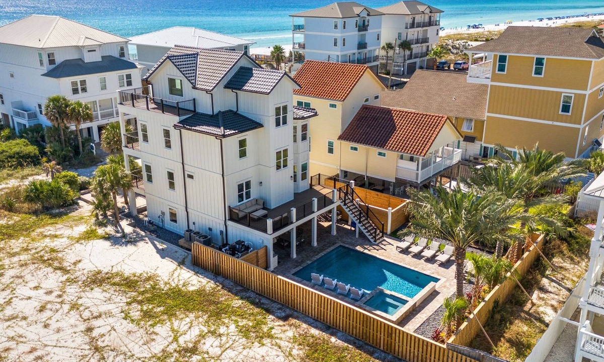 Tang-O-Mar House | 🌊 Liquid Assets | 7BR w/Gulf Views | Resort Pool | Steps to Beach | Sleeps 30 ☀️