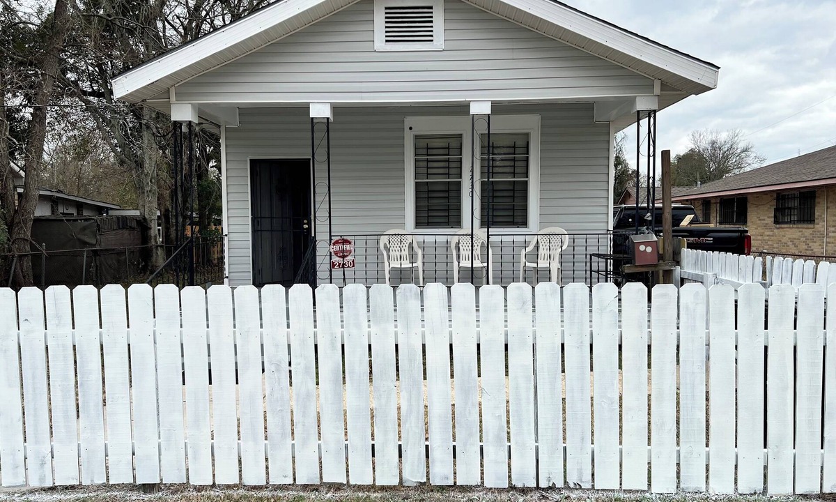Mid City North House | “Live Like a Local — Central Baton Rouge 2BR Near LSU & Downtown!”