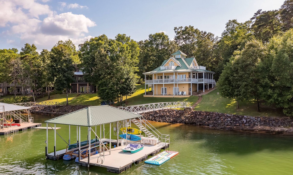 Stoney Point Landing House | Lookout at Stoney Point - Wraparound porches to view the lake!