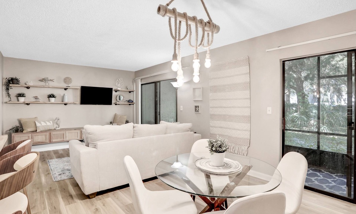 Saint Augustine Shores Condo | Lovely condo with pools, tennis, central AC, & washer/dryer - snowbird-friendly