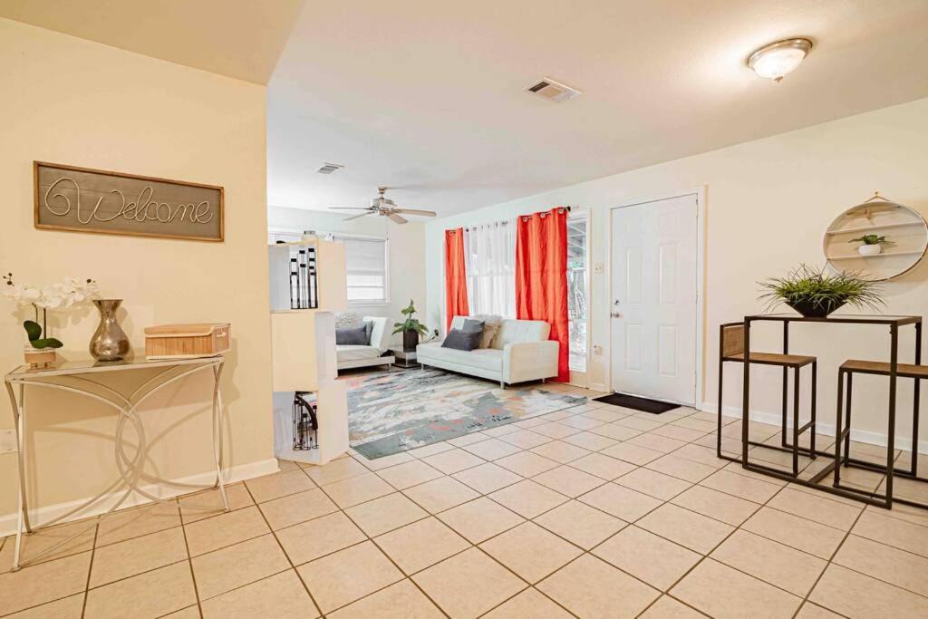 Highlands - Perkins House | LSU/Downtown Gem, Tailgating or Corporate Stays