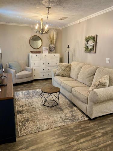 Starkville Apartment | Lucky 13 Condo