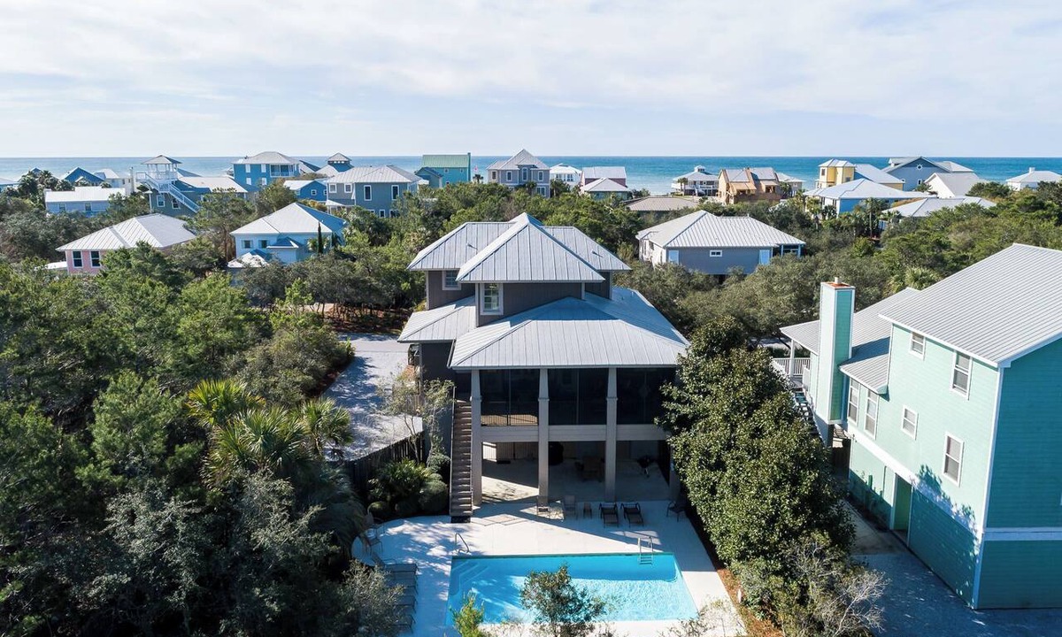 Gulf Trace House | Lucky Dog ~ 142 Savelle Drive ~ Grayton Beach FL 32459