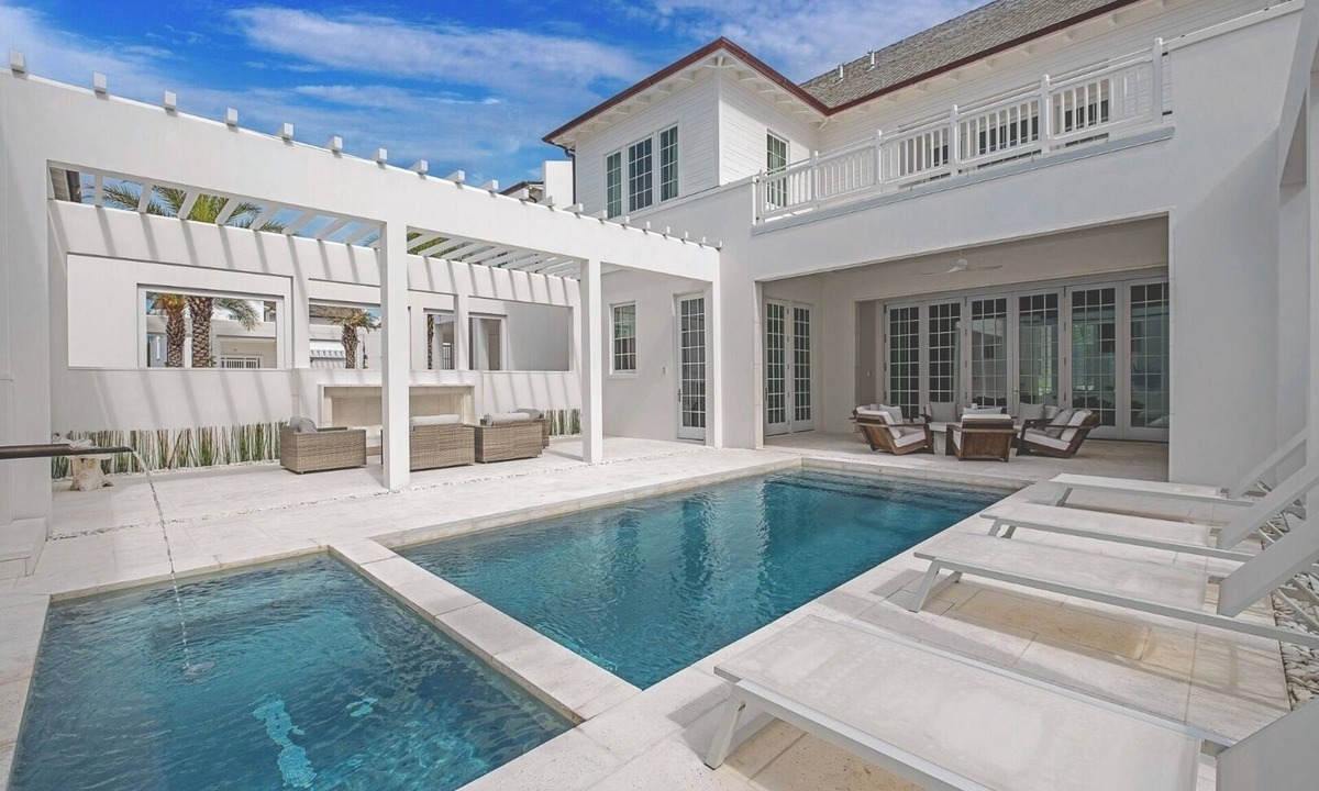 Seacrest Villa | Luxurious Villa with Balcony Views + Outdoor Pool + Full Kitchen + Grill Station