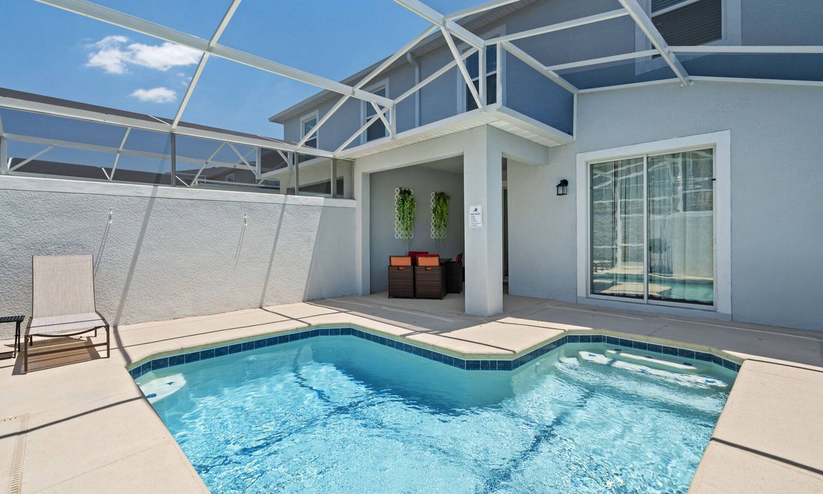 Four Corners House | Luxury 4BR Champions Gate Home w/Private Pool, BBQ, and Water Park Access!