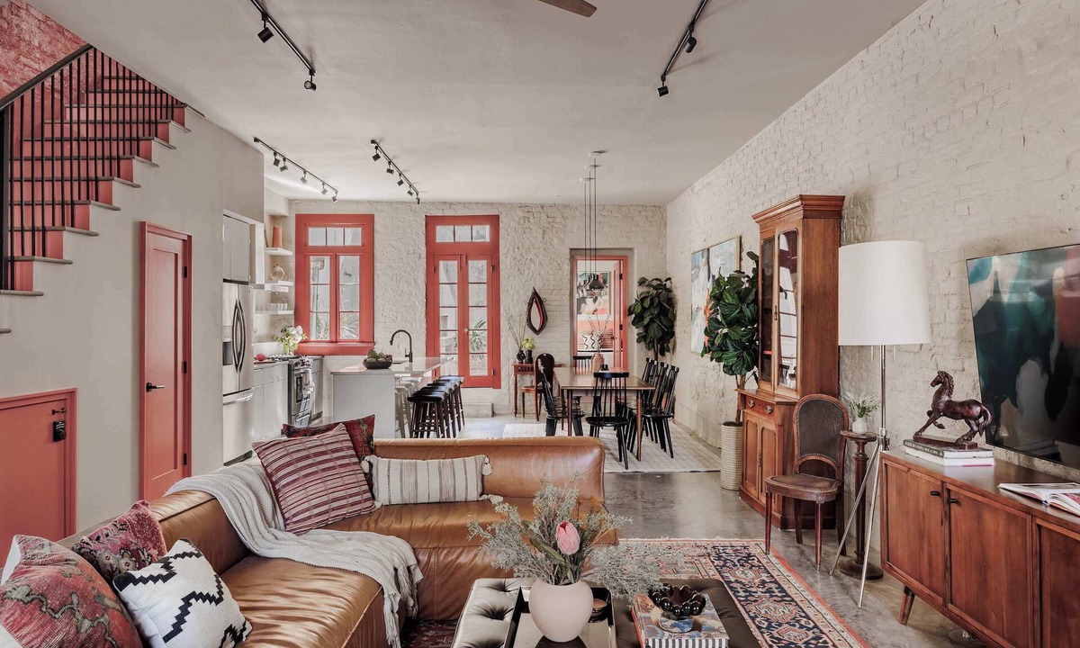 Arts/Warehouse District House | Luxury Historic Home Near to Downtown