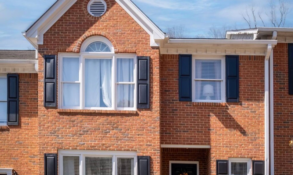 Hoover House | Luxury in the Heart of Vestavia Hills!