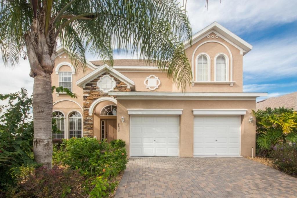 Davenport House | Magical Sand Hill Villa home