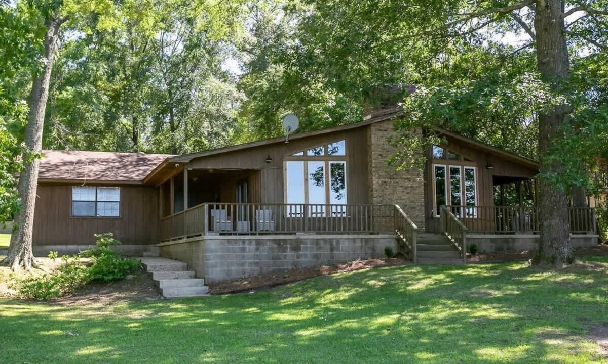 Homer House | Main House + GuestHouse LakeFront ; Sleeps 14; Ramp