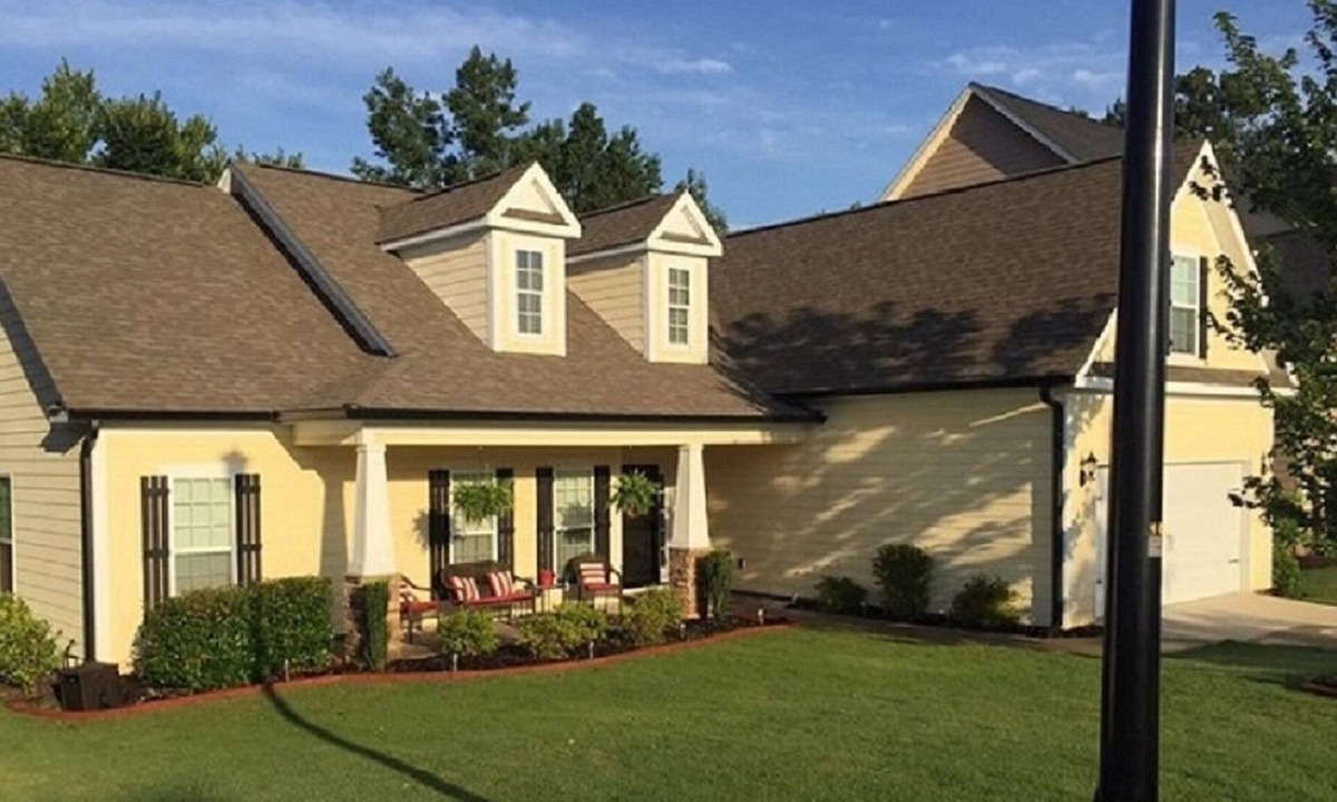 Grovetown House | Master's Rental Minutes From Course. We follow Covid 19 Cleanliness guidelines.