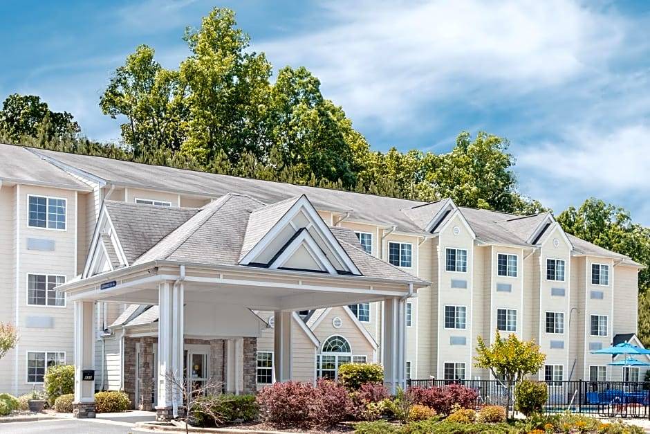 New Castle Hotel | Microtel Inn & Suites by Wyndham Gardendale