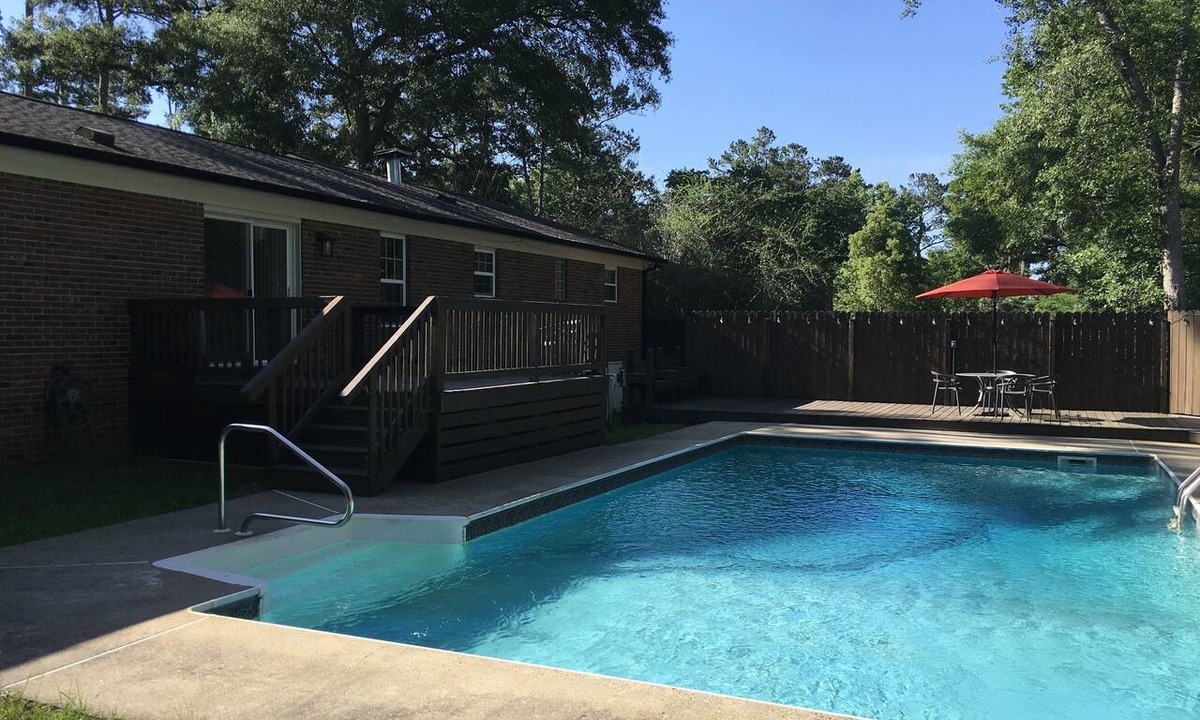 Tallahassee House | MIDTOWN 3/2 POOL HOME CLOSE TO EVERYTHING
