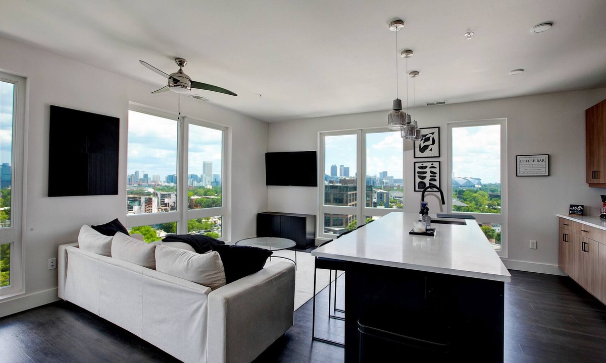 Home Park Apartment | Modern 2BR Near Downtown Atlanta