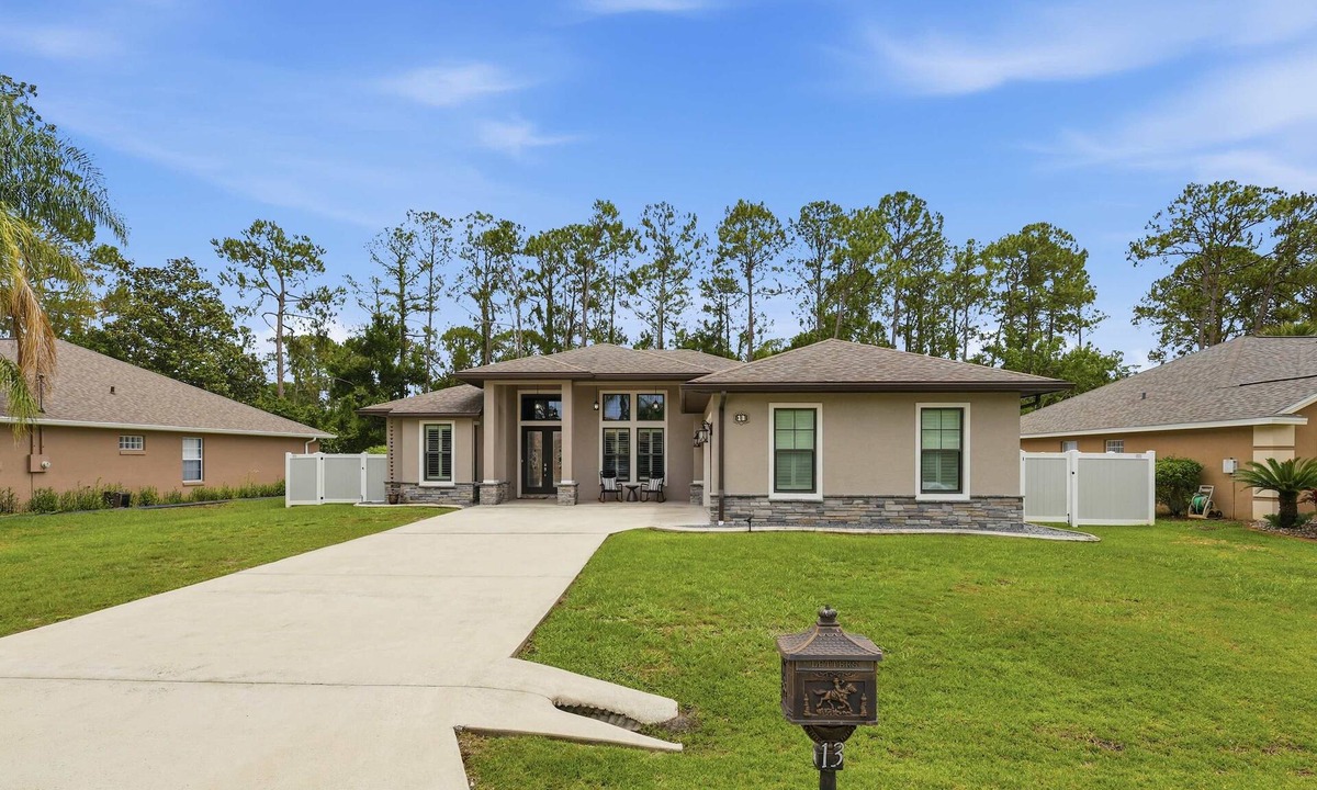 Palm Coast House | Modern 3BR Retreat opt Heated Pool & Large Game Room