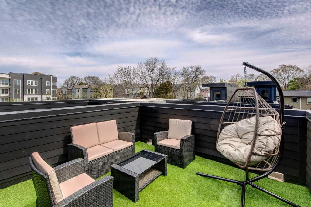 Summerhill House | Modern Atlanta Townhome Rental ~ 2 Mi to Downtown!