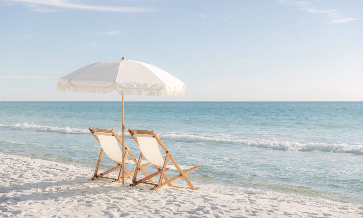 El Centro Beach Condo | Modern Condo,Pool + Steps to Beach,Prime Location