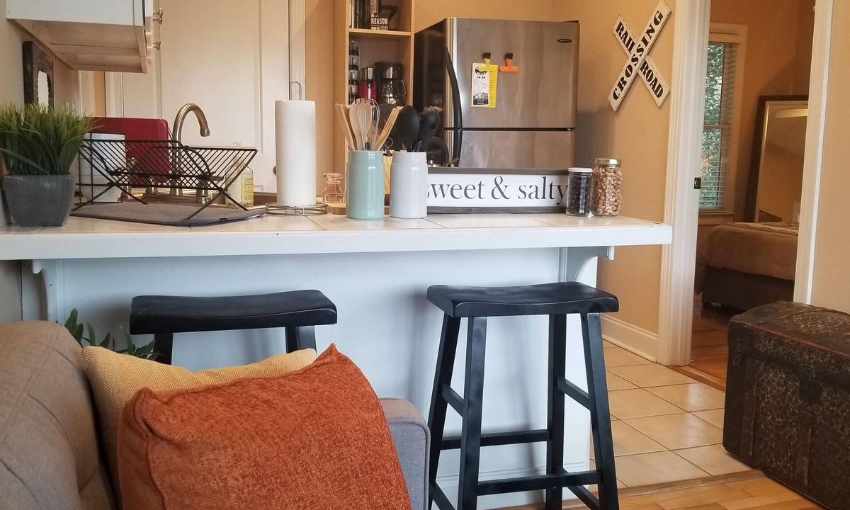 Candler Park Apartment | Modern & Cozy Apartment | Heart of Atlanta