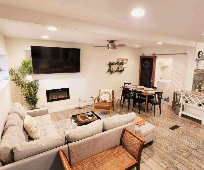 East Side House | Modern quaint home close to everything in Atlanta! The Muse