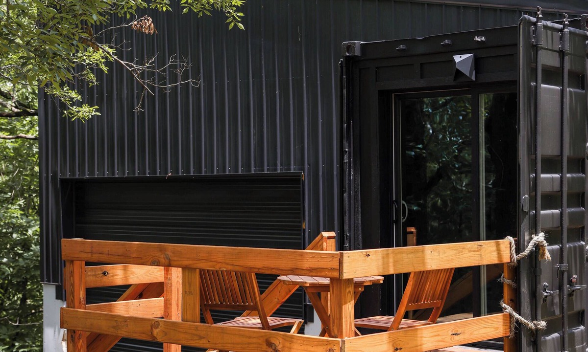 Park Hill House | Modern Shipping Container Home near the waters of Lake Tenkiller