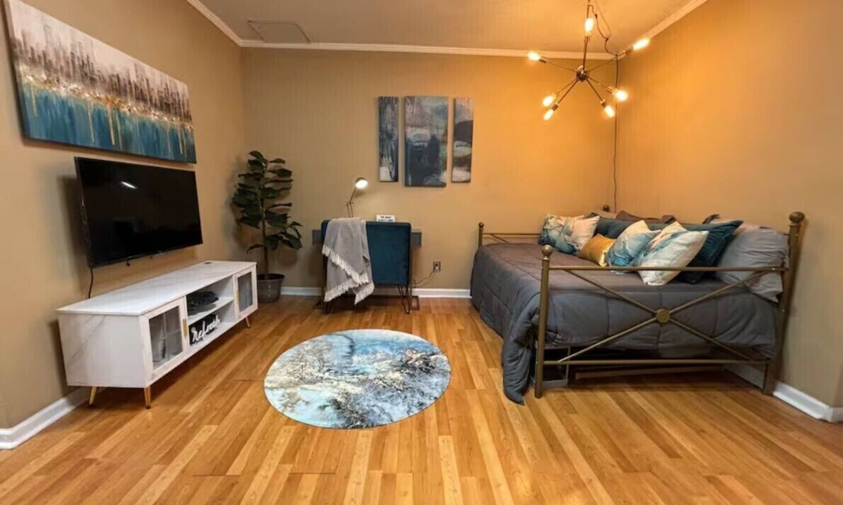 Westview Apartment | "Modern Studio Retreat Steps from the ATL Beltline -Dining, Breweries & Trails!"