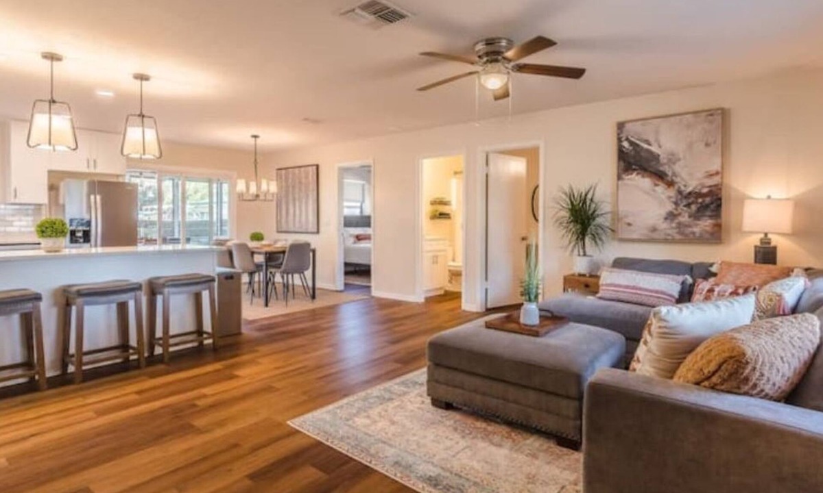 Minneola House | Modern Villa in Minneola