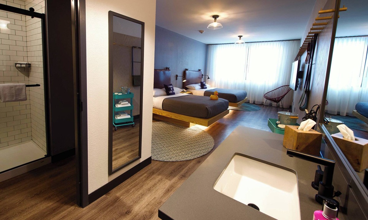 Central Business District Hotel | Moxy New Orleans Downtown French Quarter Area