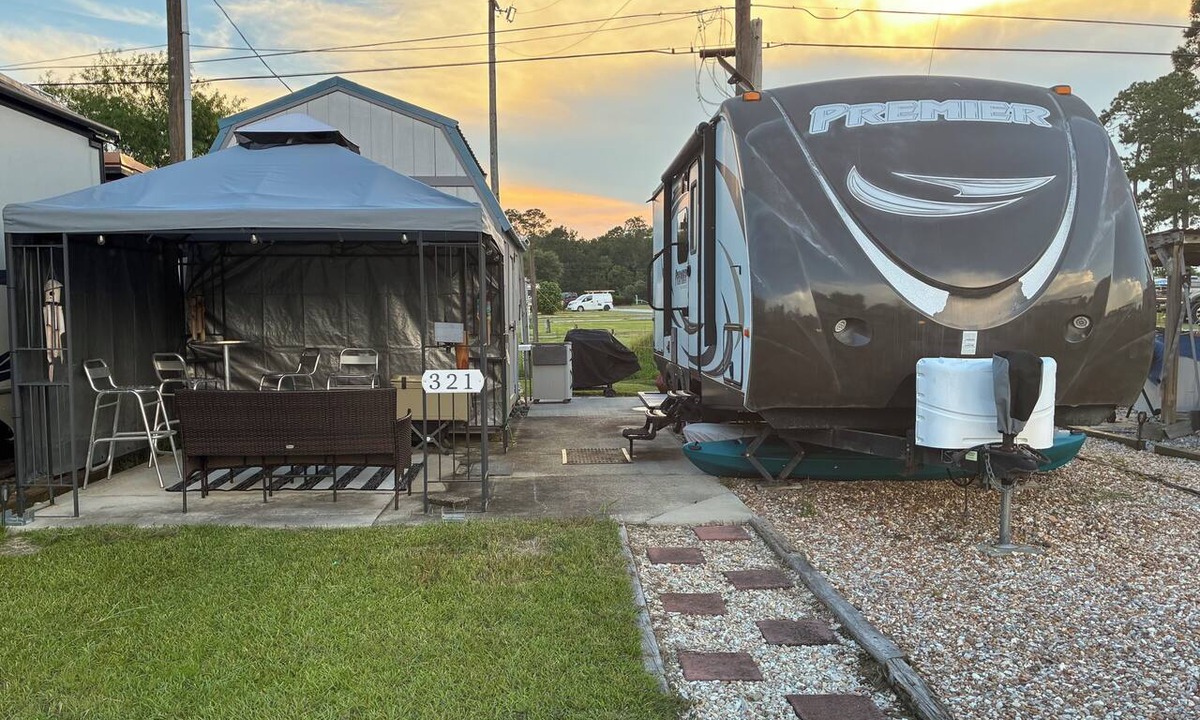Long Beach House | My Little RV Getaway in Pass Christian, Mississippi