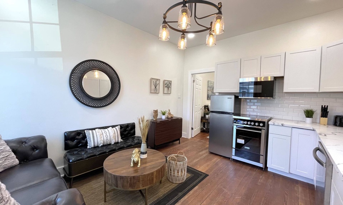 West Riverside House | Naturally Beautiful 3 Bedroom Home - Restored with Modern and Historic Touches