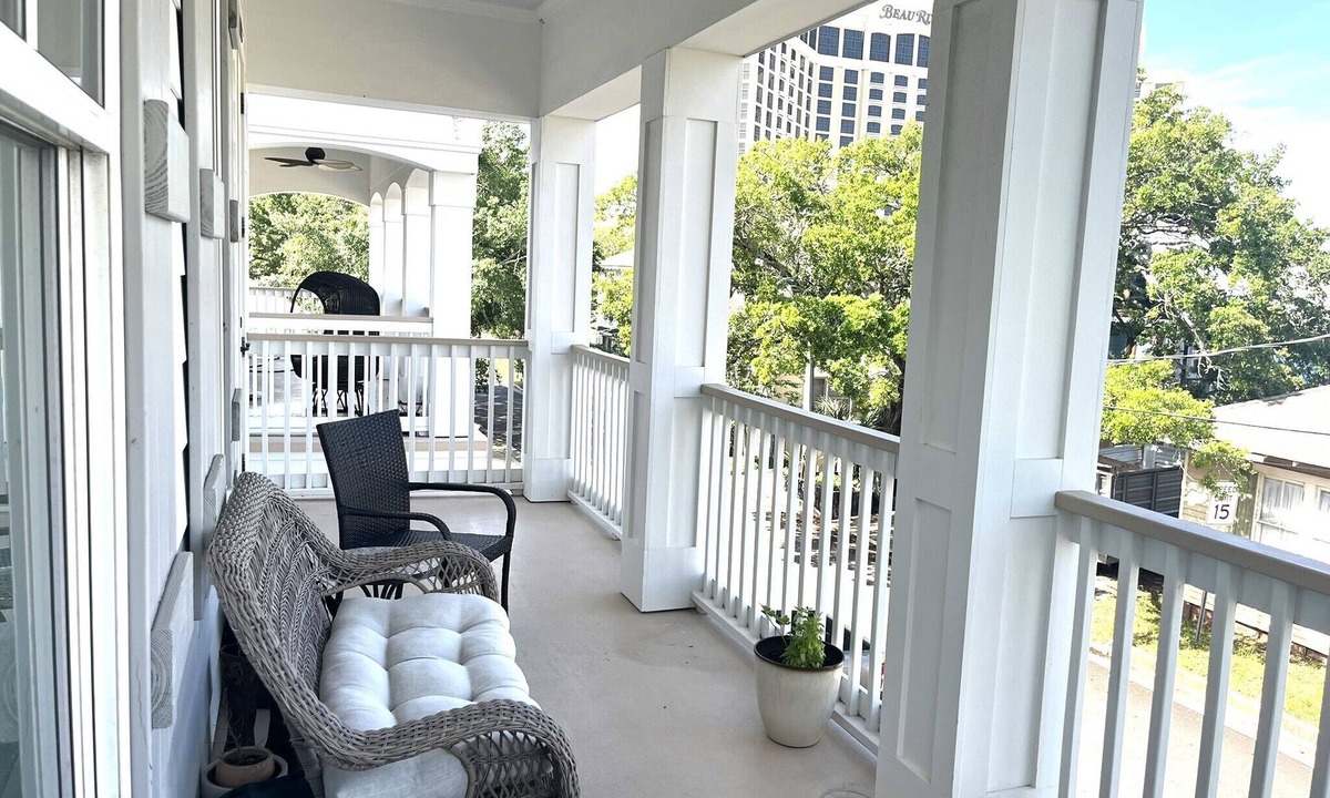 Biloxi Condo | Near Biloxi Beach & one block to casinos with a balcony! Biloxi Romance -1BR/1BA