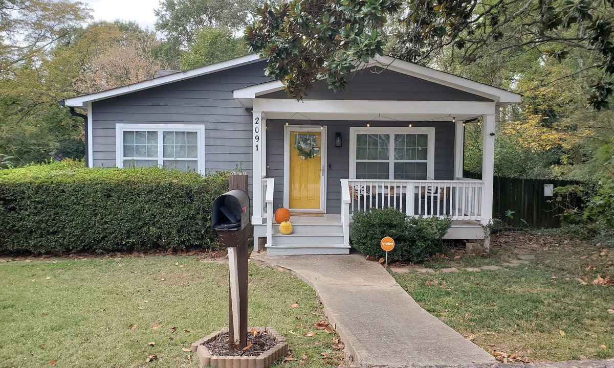 East Side House | Near downtown 3 bed home close to City Winery, Fox Theater and Ponce City