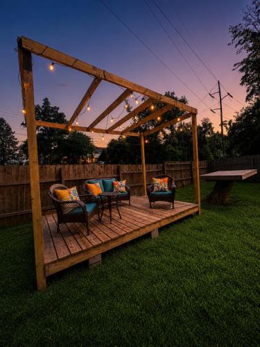 Tallahassee Apartment | Near FSU & Capitol Monthly OK Parking Patio