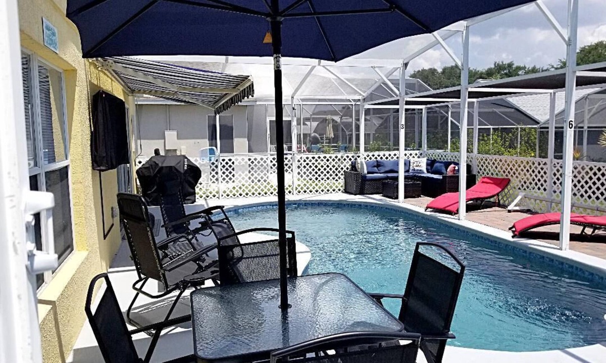 Haines City Villa | New! 4-bedroom/Pool/Jacuzzi/PGA Top Golf Course
