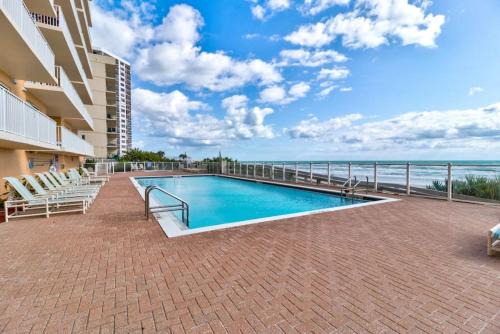 Daytona Beach Shores Apartment | New Elegance-on-the-Oceanfront
