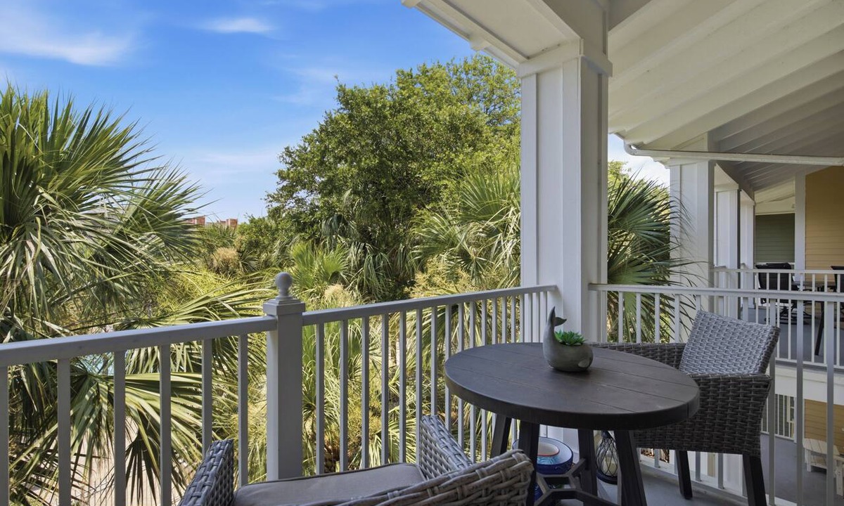 Baytowne Wharf Condo | New! Studio with Covered Balcony, Tropical Pool Views, Hot Tub, Tram