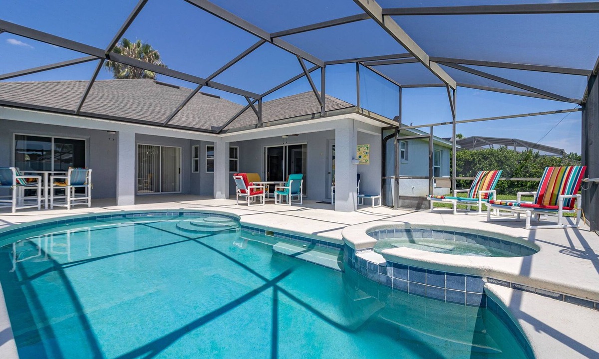 Tuscan Ridge Villa | ⭐NEWLY REFURBISHED | 4 Bed Villa | Large Private Pool Deck | Minutes to Disney⭐