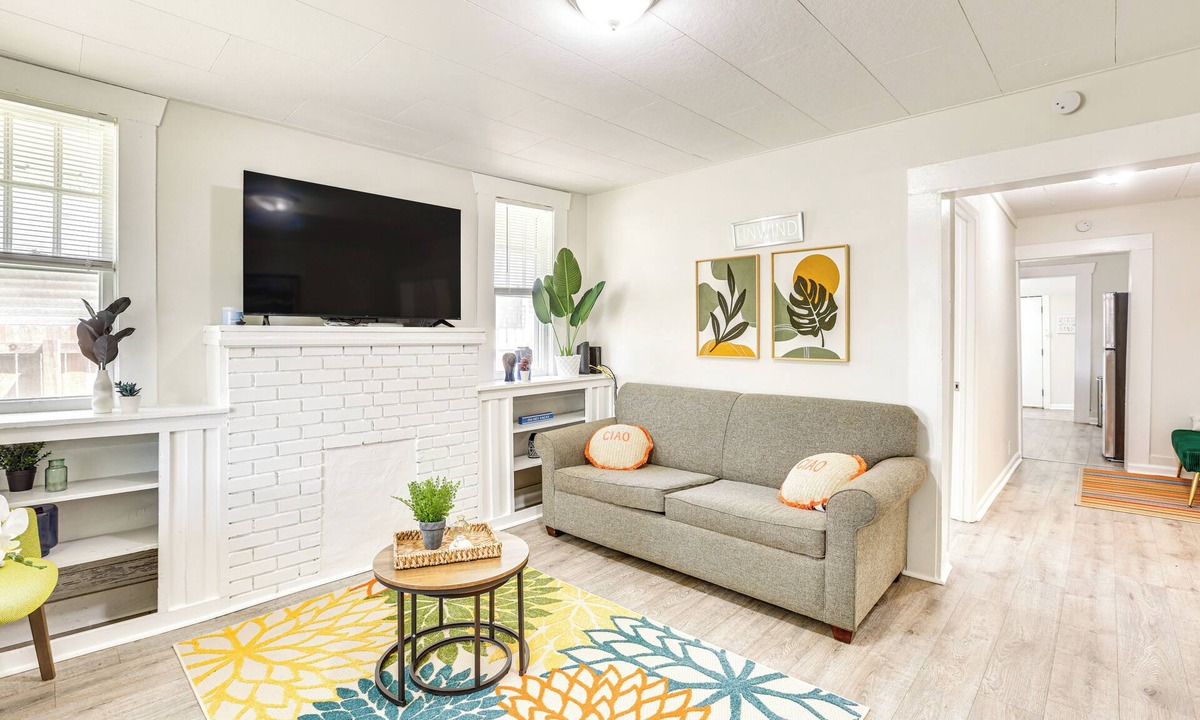 Birmingham House | Newly Renovated Birmingham Home: 7 Mi to Dtwn!