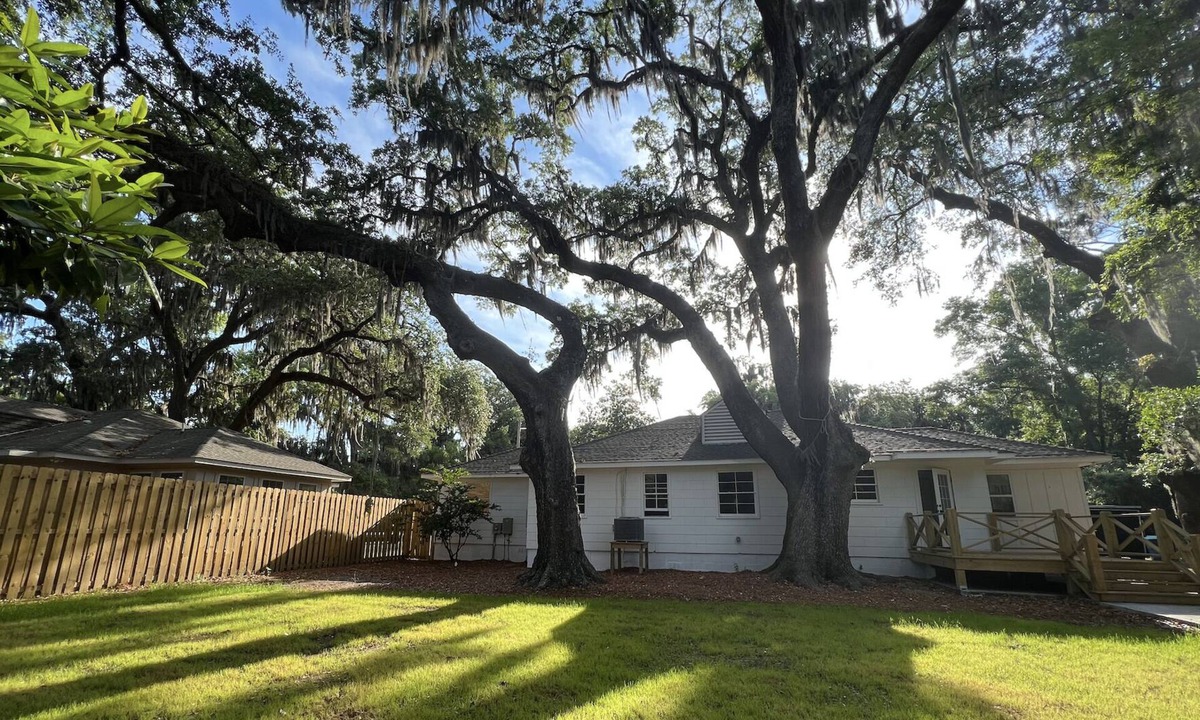 Brunswick House | Newly renovated house in quiet neighborhood - 3 bed, 2 bath house