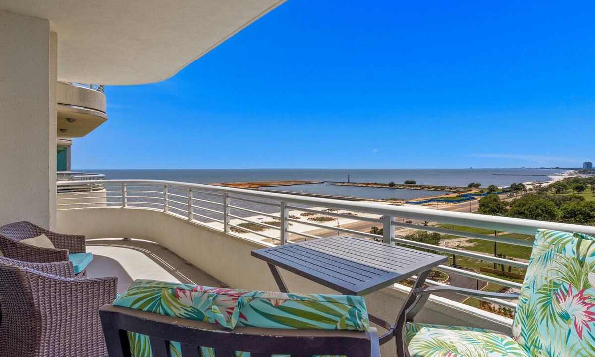 Biloxi Condo | Ocean Club. Gulf Views. Pool. Walk to Beach