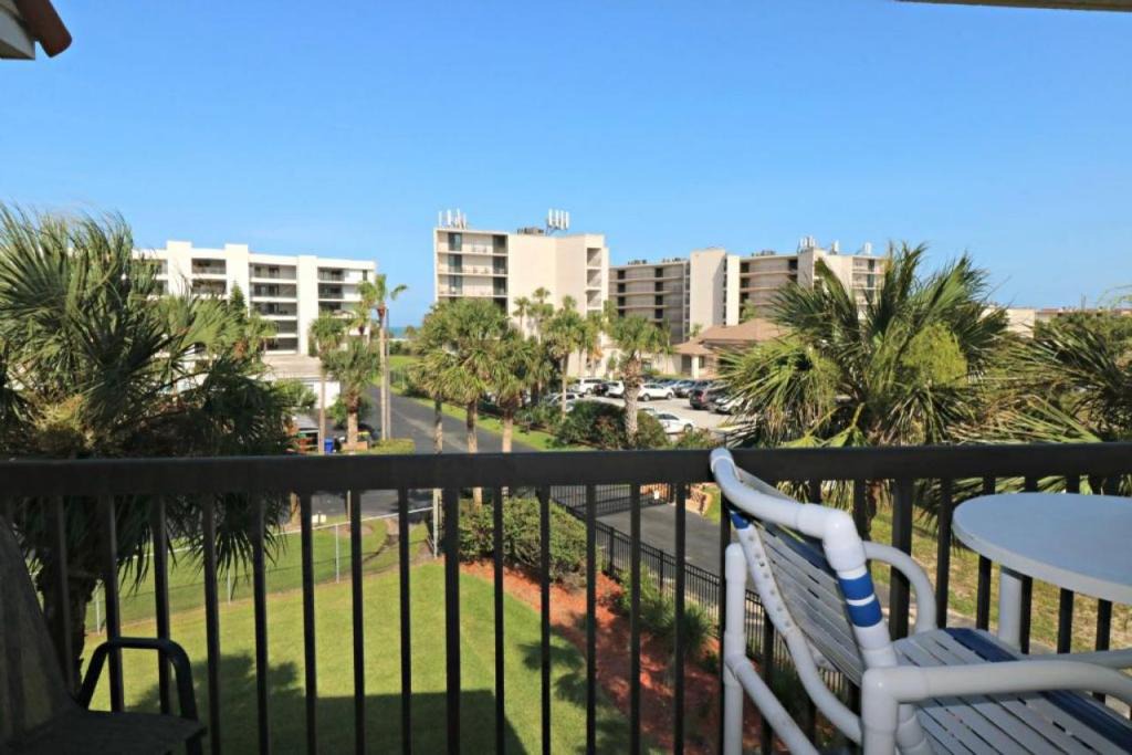 Butler Beach House | Ocean Village Club H31