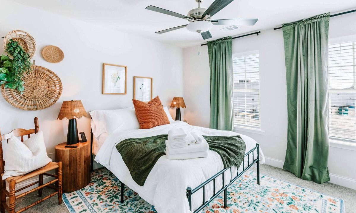Milledgeville House | Old Capital - Prof. Design, Mins to GCSU, DT, Lake